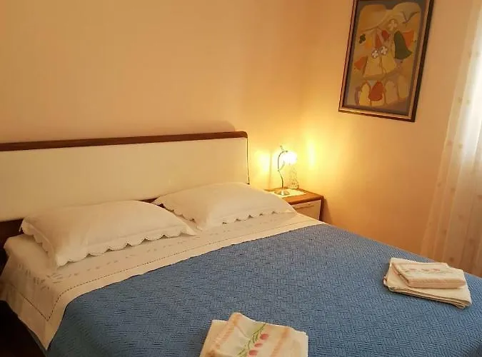 Apartament Oleander, Three-Bedroom Apartment In Trogir