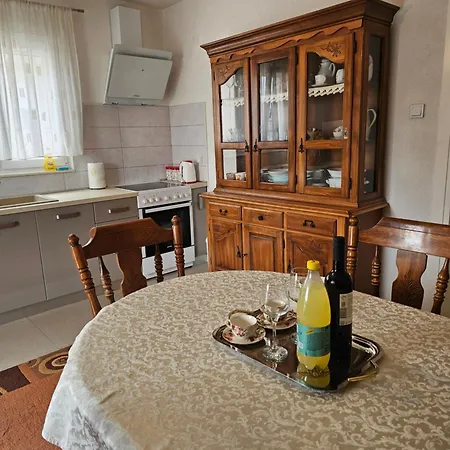 Oleander, Three-bedroom In Apartment