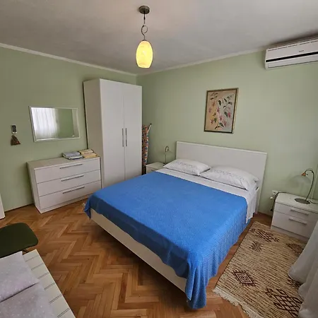 Oleander, Three-bedroom In * 特罗吉尔