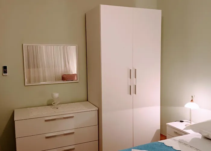 公寓 Oleander, Three-Bedroom Apartment In Trogir 特罗吉尔